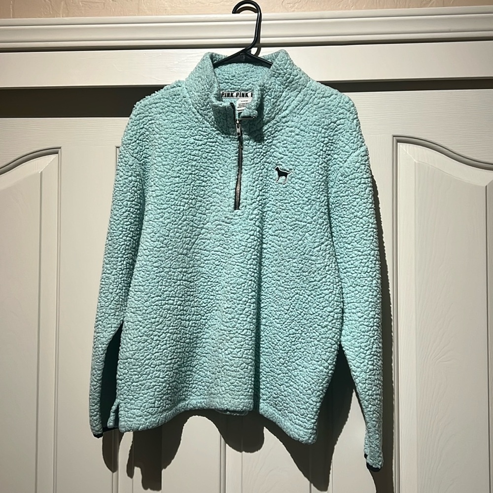 Pink sweater blue color